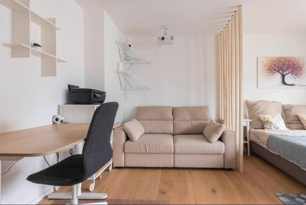 Modern Home In Central برلين المظهر الخارجي الصورة